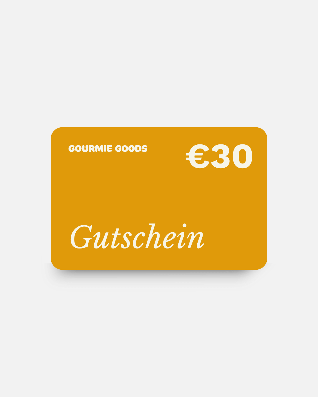 Ein Gourmie Goods-Gutschein im Wert von 30 € in Form einer orangefarbenen Karte mit dem Wort „Gutschein“ darauf.