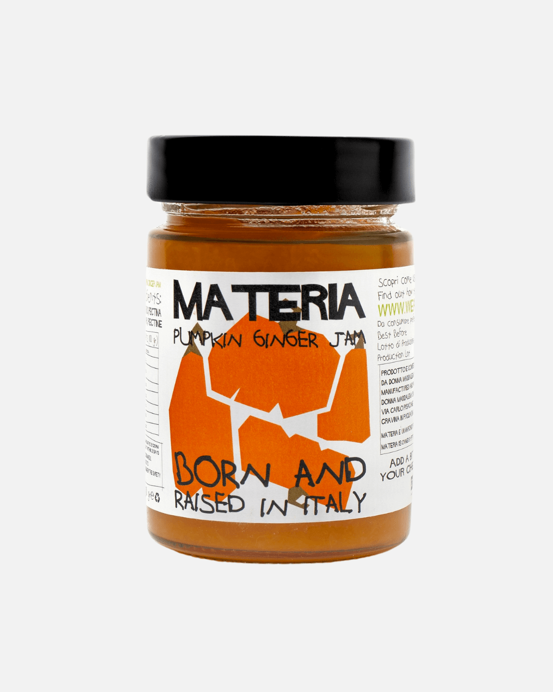 Materia Kürbis-Ingwer-Konfitüre im Glas mit schwarzem Deckel und auffälligem orangefarbenem Etikett, Made in Italy.