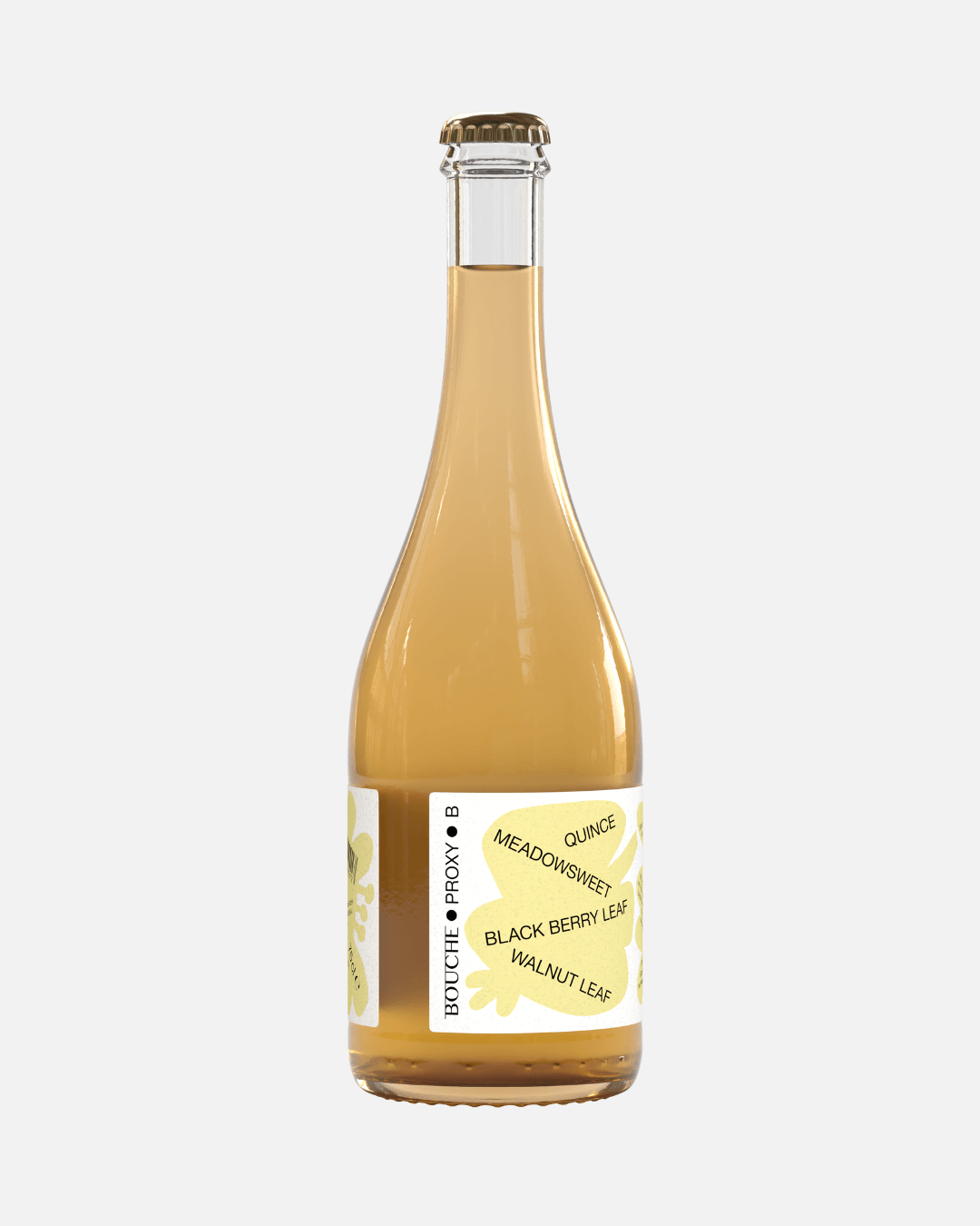 Eine Flasche Proxy B von Bouche mit Quitte und Walnuss. Weiches gelbfarbenes Getränk.