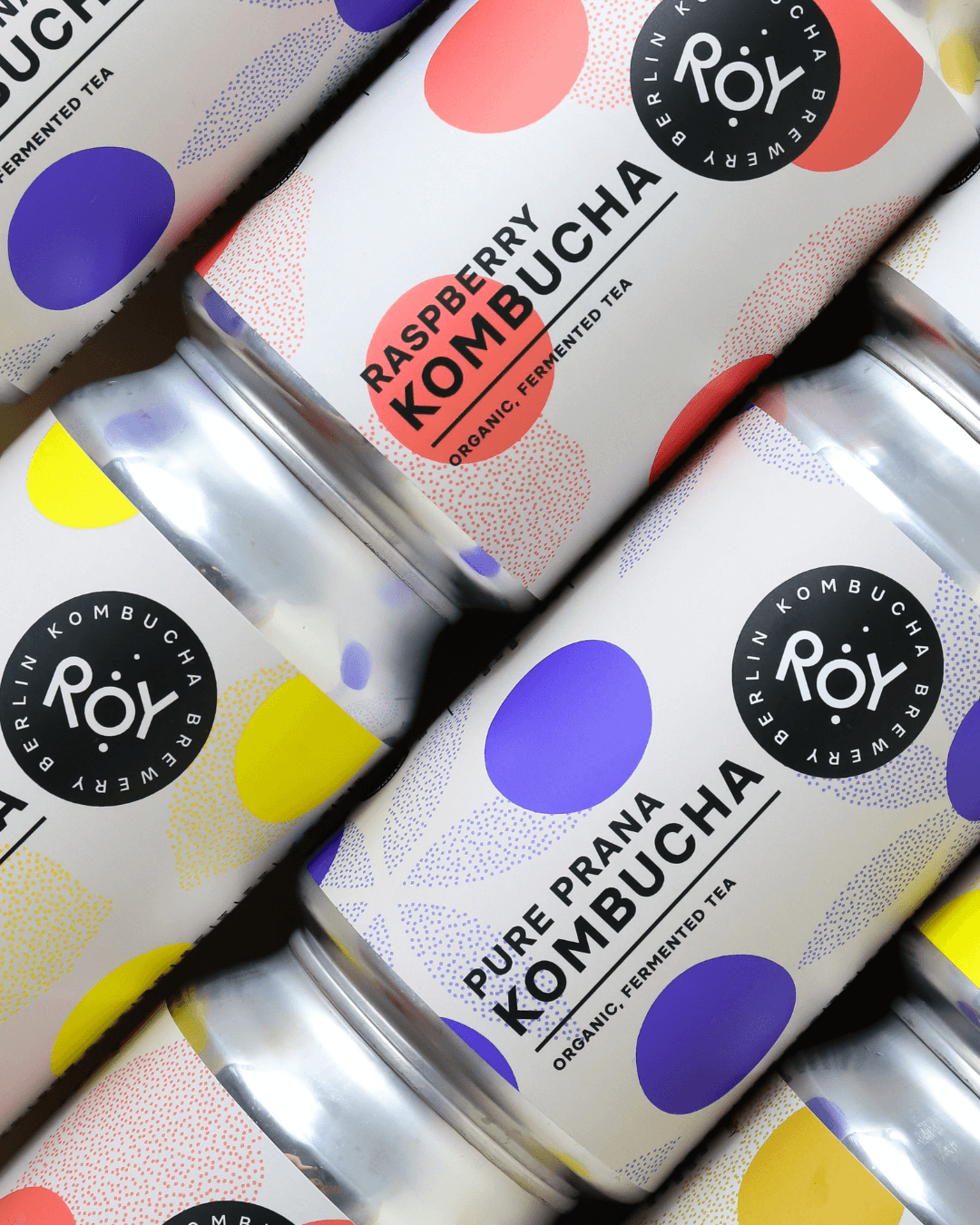 ROY Kombucha Dosen mit den Sorten Raspberry und Pure Prana in Nahaufnahme.